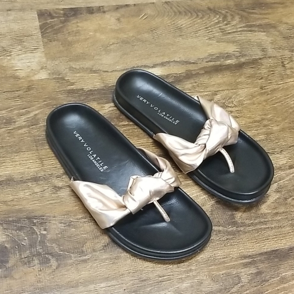 Very Volatile Shoes - Very Volatile Glaze Sandals - Rose Gold